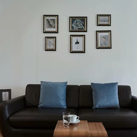 Chic One Bd Apartment With Hilton View Athens Exterior photo